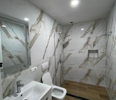 Lukove Apartment | Villa Besnik