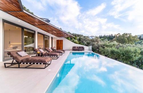 Lefkada Villa | Villa Beyond the Horizon