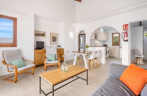 Binibequer Vell Villa | Villa Bini Chic · Villa Bini Chic❤️pool❤️seaview