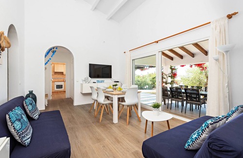 Binibequer Vell Villa | Villa Bini Uxuanne by Escape Home