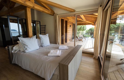 La Croix-Valmer Villa | Villa Blanche Luxury - pieds dans l'eau, piscine chauffée