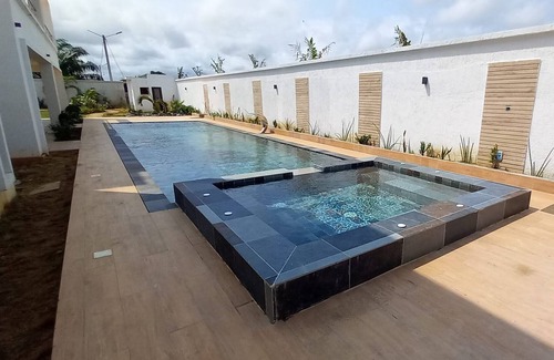 Comoe Villa | Villa Bolati, with pool, jacuzzi and garden
