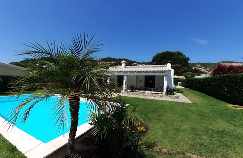 Costa Rei Villa | Villa 'Bua' with Private Pool, Wi-Fi and Air Conditioning