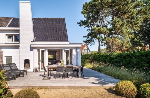 Koksijde-Bad Villa | Villa by the Sea with Jacuzzi