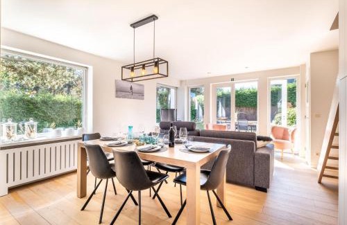 Koksijde-Bad Villa | Villa by the Sea with Jacuzzi