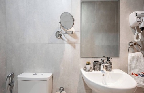 Dubai Villa | Villa C62-03 - Five Bedroom Villa, Sleeps 12