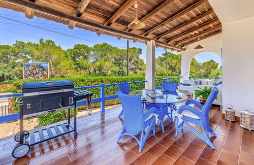 Cala Figuera House | Villa Cala Figuera with Outdoor Terrace and Wi-Fi