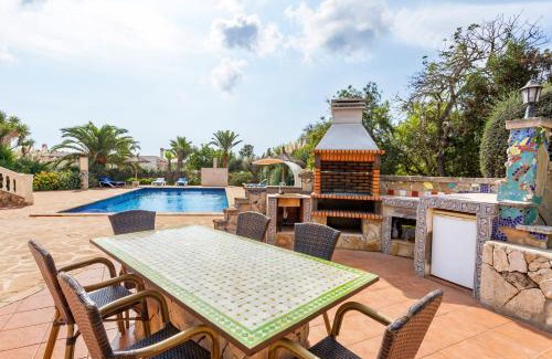 Son Moja Villa | Villa Can Flores