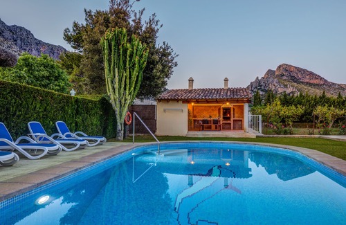 Puerto de Pollensa Villa | Villa Can Lluc(Private villa with big barbecue)