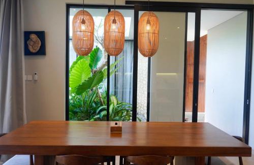 Batu Bolong Villa | Villa Cana In the Heart of Canggu - By Aroha Holiday Homes