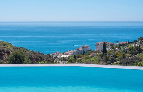 Torrox Costa Villa | Villa Canderi Peñoncillo Torrox by Ruralidays