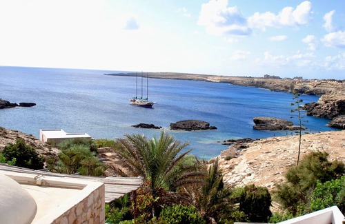 Lampedusa House | Villa Casa degli Elimi dammuso by the sea in exclusive bay in Lampedusa