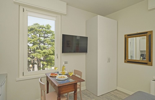 Rivoltella Apartment | Villa Caterina Studio by Wonderful Italy