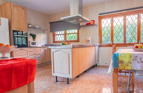 Pont d'Inca Ski Chalet | Villa Caülls for 10 persons with swimming pool and near Palma