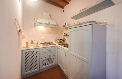 Chiocchio Villa | Villa Claro Chianti "il Cipresso" barn with use of pool 7 beds