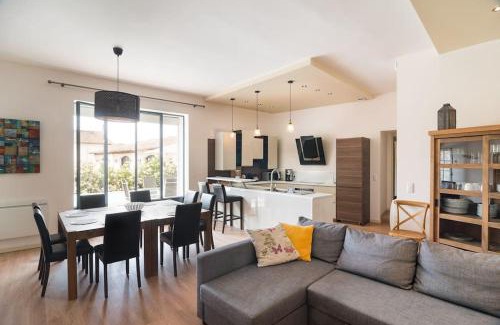 Beziers Villa | Villa climatisée avec piscine privée à la campagne proche de la mer sud de la France