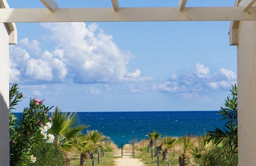 Prunete House | Villa Climatisée T3 Piscine Chauffée Accès Direct à la Plage de Prunete