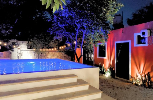 Centro Villa | Villa Colonial en el Centro con Alberca