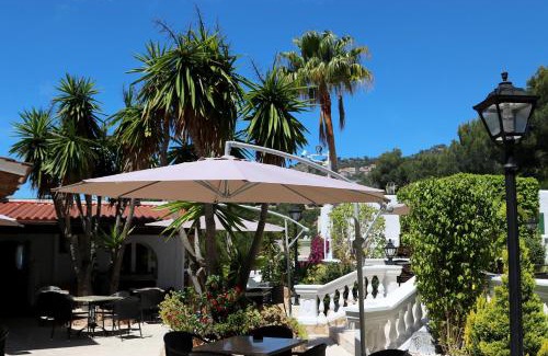 Peguera House | Villa Columbus Rooms and Restaurant