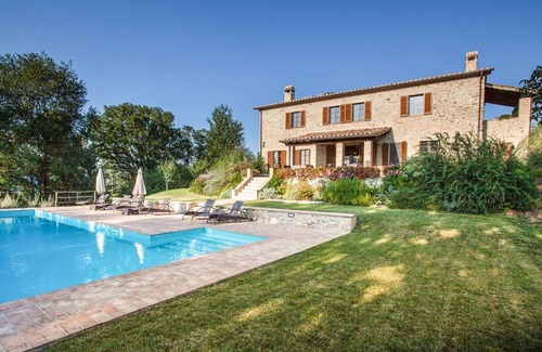 Montone Villa | Villa Condotti - Five Bedroom Villa, Sleeps 12