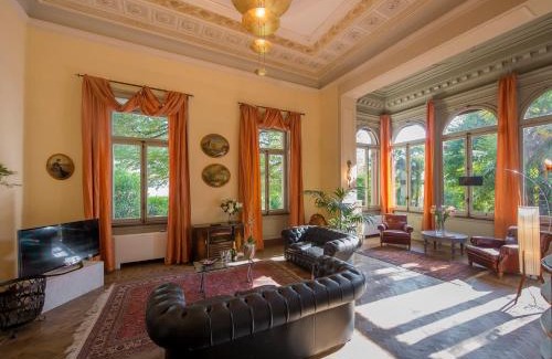 Mandello del Lario Villa | Villa Confalonieri