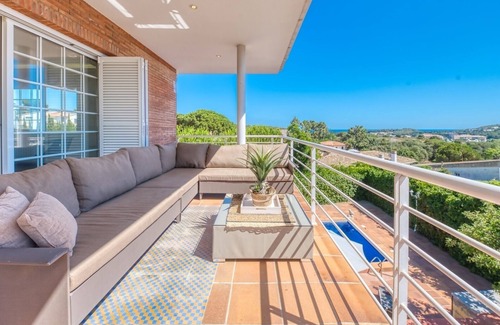 Condado del Jaruco Villa | Villa CostaCabana - Villa Beyonce with Sea View, Pool & Wi-Fi