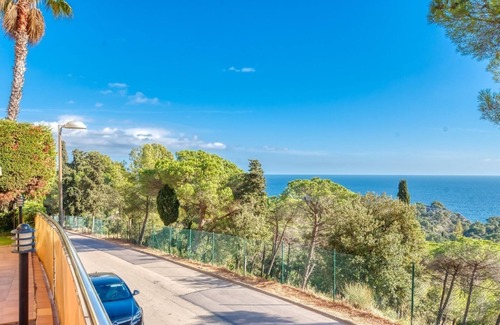 Blanes Villa | Villa "Costacabana - Santa Cristina" with Sea View, Private Pool & Wi-Fi