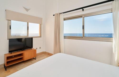 Complejo turistico Amarilla Golf Ski Chalet | Villa costera, mar, golf y muelle deportivo