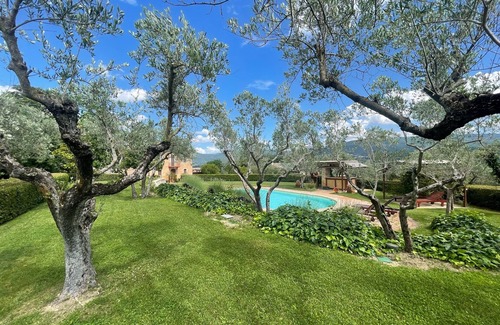 San Brizio House | Villa, cottage, Yoga studio + pool in peaceful oasis. Spoleto 10 mins. Rome 1 hr