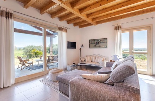 Olmedo Villa | [VILLA CUORE PURO]La tua oasi di relax con bbq,a/c