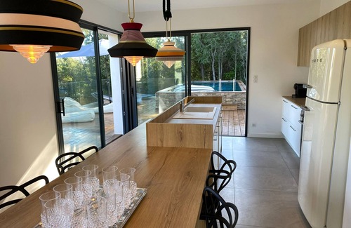Ajaccio Villa | Villa D'architecte Avec Piscine, vue Imprenable !