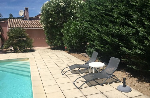Saint-Martin-d'Ardeche House | Villa de Style Romain Avec Terrasses et Grand Parc. Plage à Proximité