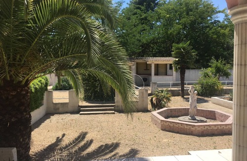 Saint-Martin-d'Ardeche House | Villa de Style Romain Avec Terrasses et Grand Parc. Plage à Proximité