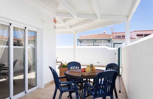 Los Gavilanes House | Villa de la Sombra a la Luz