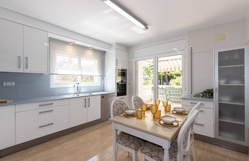 Cambrils Villa | VILLA DE LUJO EN LA LLOSA para 12 personas. 7 Dormitorios y piscina privada