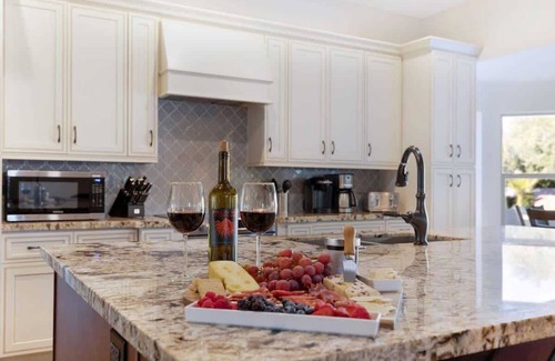 Sweetwater Street East House | Villa De Paradis Summ
