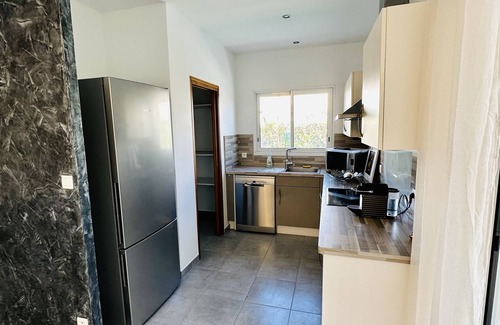 Sete Villa | Villa de Vinci + air conditioning + swimming pool + 6 bicycles for 10 people