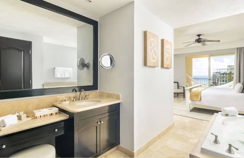 Downtown Cancun Resort | Villa Del Palmar Cancun Luxury Beach Resort & Spa One Bedroom - Room Only.