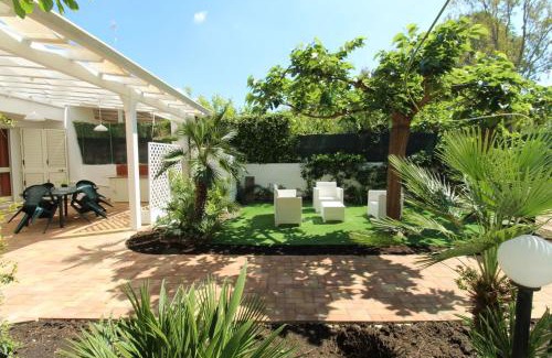 Fontanelle Villa | Villa della spiaggia by Apulia home