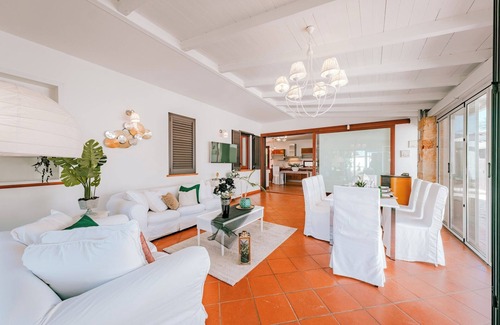 Casarano Villa | Villa Demal 8+2, Emma Villas