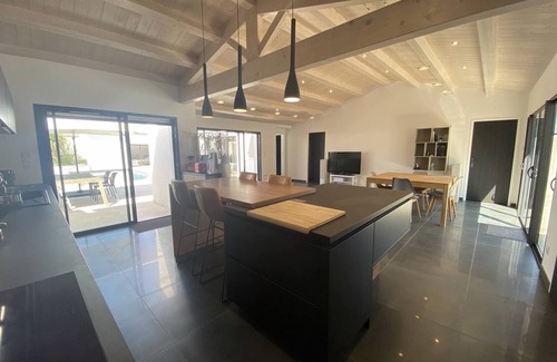 Rivedoux-Plage Villa | Villa des Chênes Verts : villa with heated pool for up to 8 people.