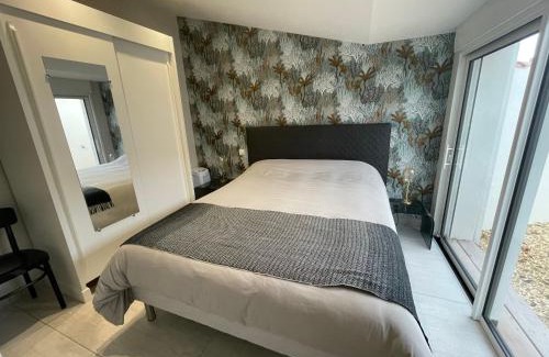Les Sables d'Olonne Apartment | Villa des Huniers à La Chaume
