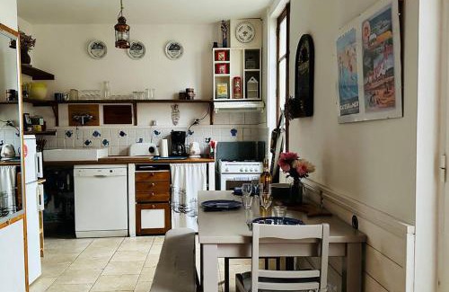 Cayeux-sur-Mer Apartment | Villa Eden maison de pêcheur traditionnelle avec jardin