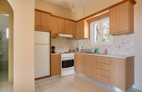 Leivathos Apartment | Villa Eirini with Sea View