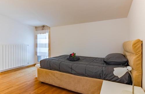 Livorno Villa | Villa Elegance - With Garden and Private Gym