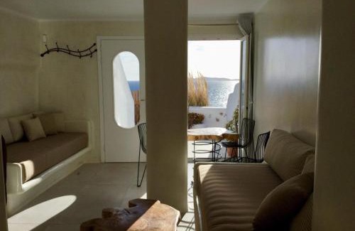 Agios Stefanos House | Villa Elina suites and more