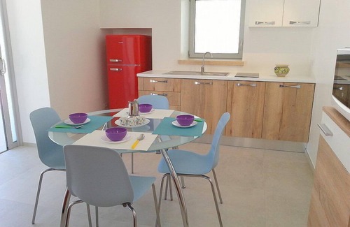 Torre Vado House | Villa Eliria A: A graceful apartment situated at a short distance from the beach, with Free WI-FI.