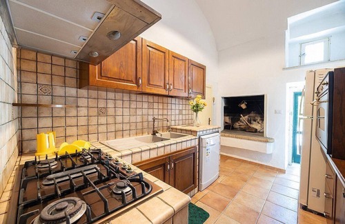 Melissano Villa | Villa Ella: A characteristic and welcoming two-story villa situated in a quiet location, a few minutes from the town center, with Free WI-FI.