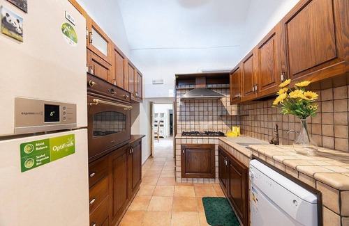 Melissano Villa | Villa Ella: A characteristic and welcoming two-story villa situated in a quiet location, a few minutes from the town center, with Free WI-FI.