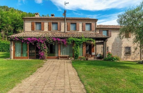 Fano Villa | Villa Emilianna - Six Bedroom Villa, Sleeps 14